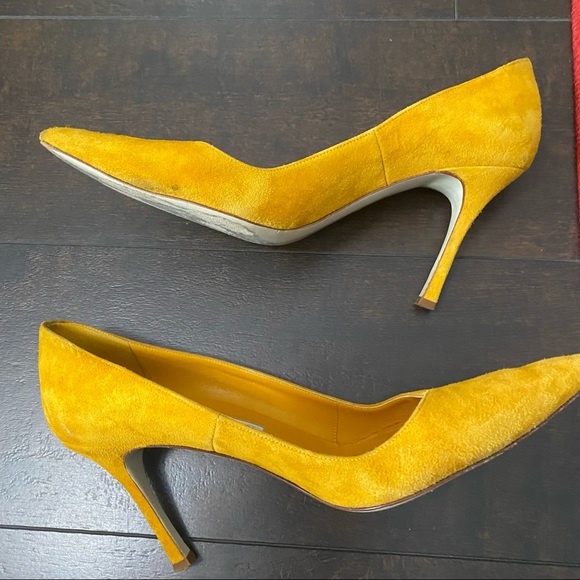 Manolo Blahnik BB Yellow Suede Pumps size 39 - Picture 3 of 15